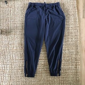 Albion jetsetters size large